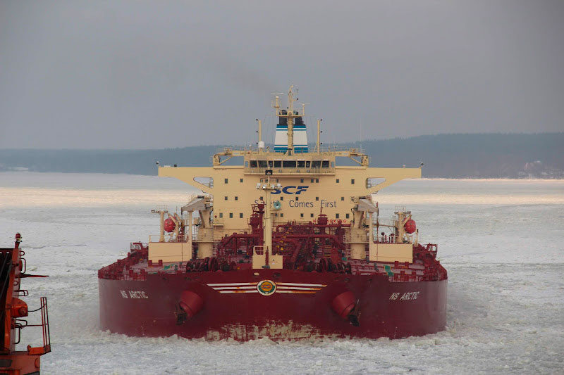 Oil tanker arctic