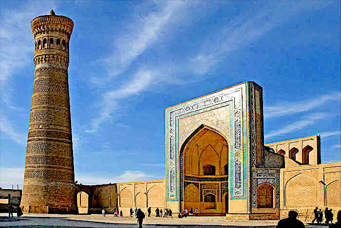 Kalon minaret
