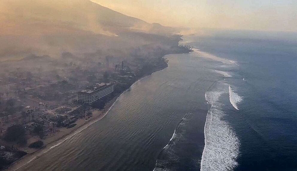 maui fire coastline