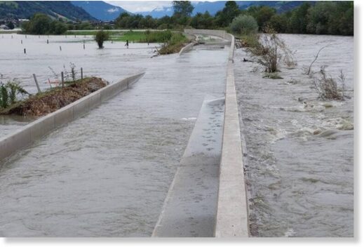 Click to enlarge Flooded: The new route of the Pinzgaubahn near Niedernsill was supposed to be flood-proof.
