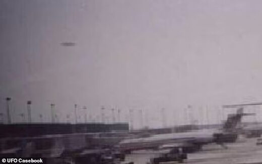 Click to enlarge ufo chicago airport ohare 2006