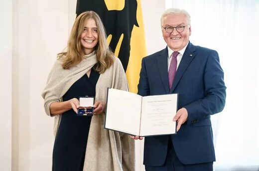 Click to enlarge claudia roth german award covid research