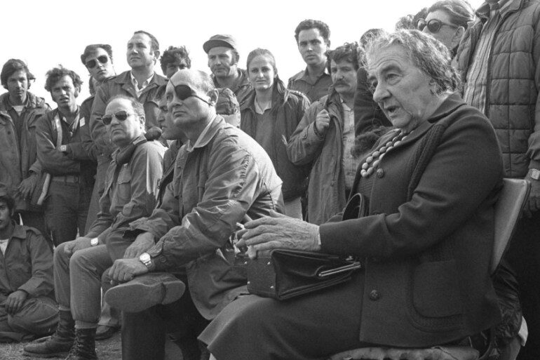 Click to enlarge golda meir moshe dayan october war israel egypt