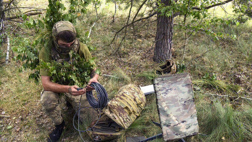 soldier cable ukraine