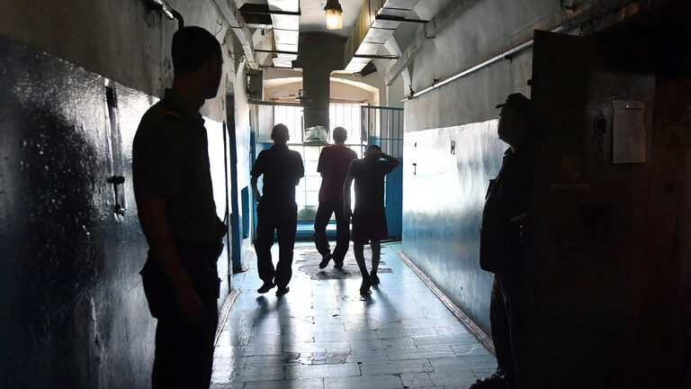 Click to enlarge Lukyanivska prison in Kiev, Ukraine.