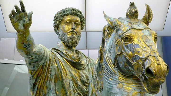 Click to enlarge statue of Roman Emperor Marcus Aurelius