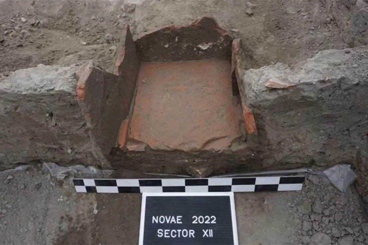 roman wine fridge refridgerator