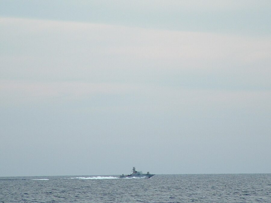 Click to enlarge gaza figherman harrasment israel gunboat
