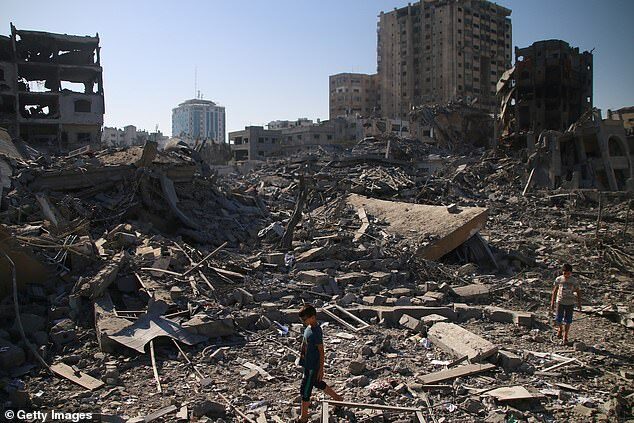 Click to enlarge Israeli airstrikes on October 13, 2023 in Gaza City, Gaza.