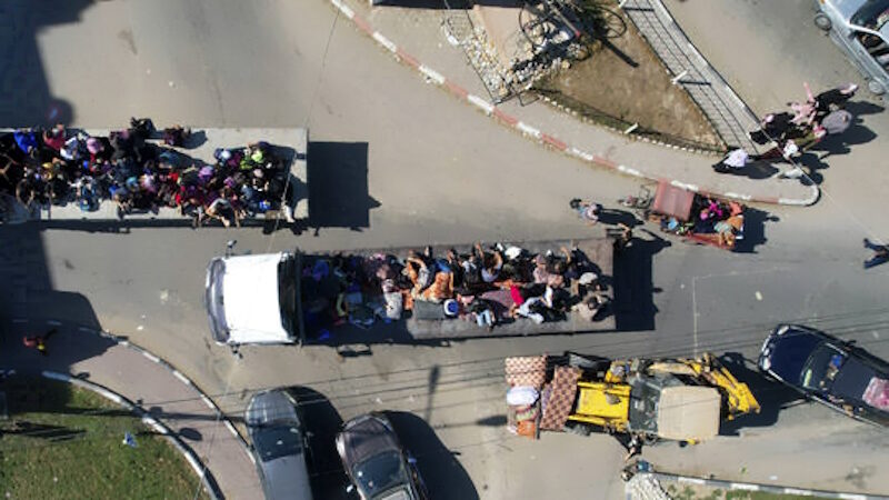 Click to enlarge gaza evacuation convoy