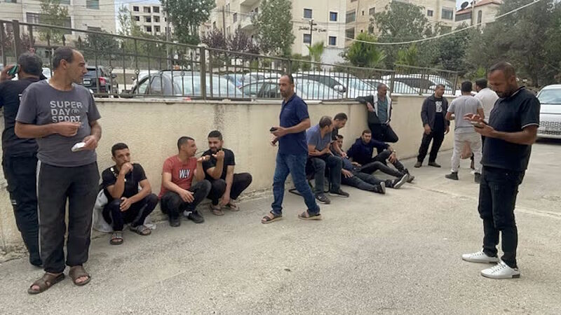Click to enlarge gazan workers arrested missing hamas attack