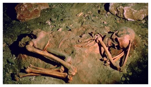 Click to enlarge Paleolithic ritual burial in France.