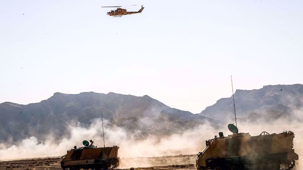 Click to enlarge Eghtedar iran military drill