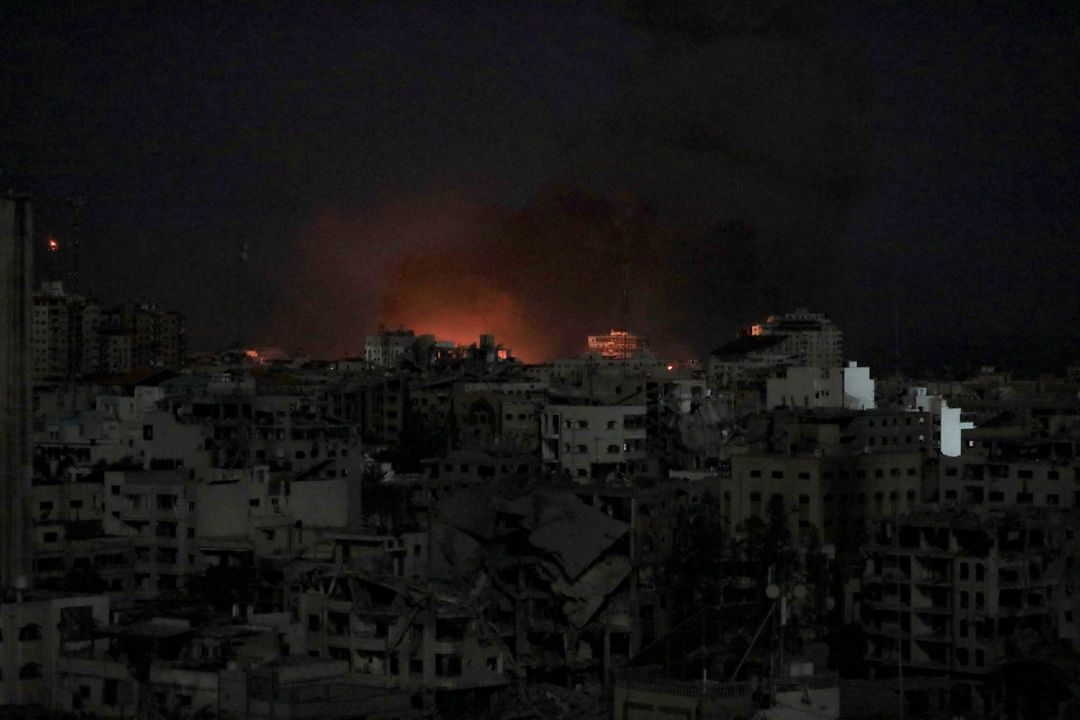Click to enlarge gaza flames