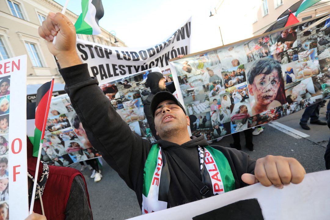 Click to enlarge gaza protest