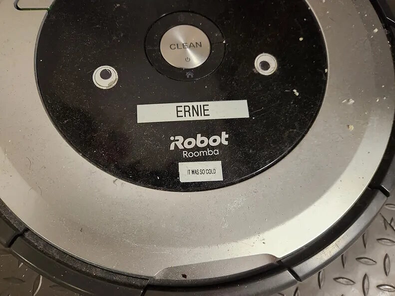 Click to enlarge roomba eddie south pole station
