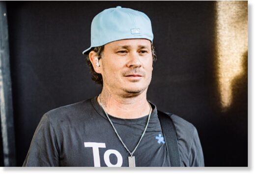Click to enlarge Tom DeLonge