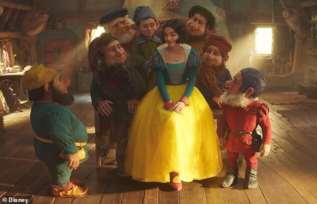 Click to enlarge Rachel Zegler snow white remake woke