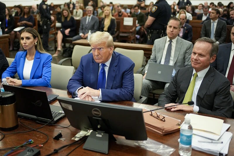 Click to enlarge trump trial new york city lawyers