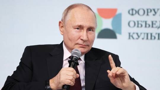 Click to enlarge Putin