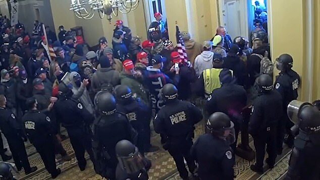 Click to enlarge jan 6 footage congress still