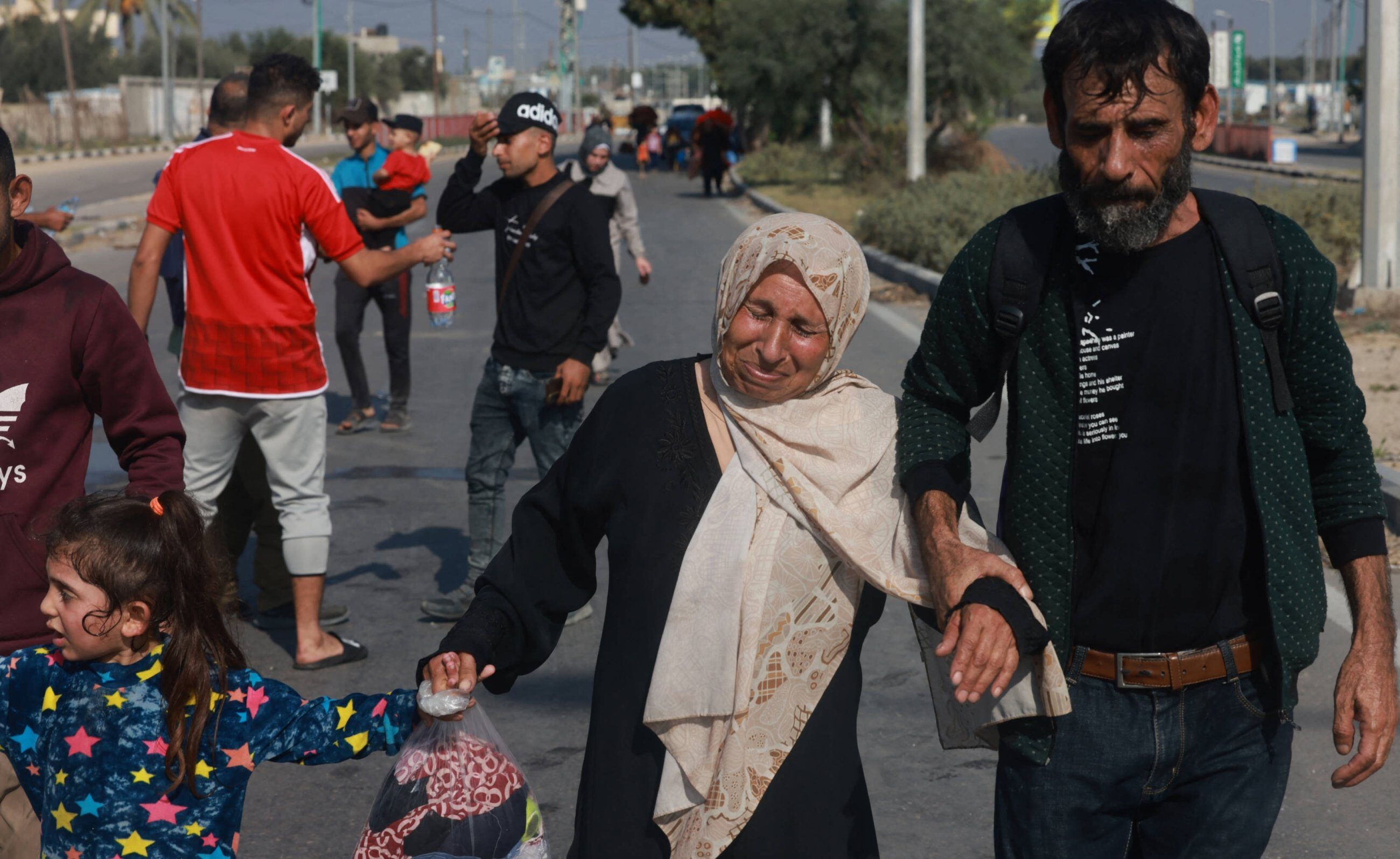 People reach the central Gaza Strip on foot