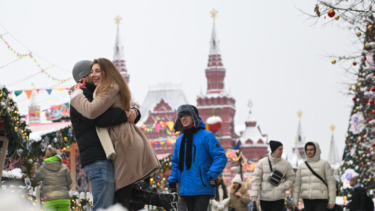moscow people happy