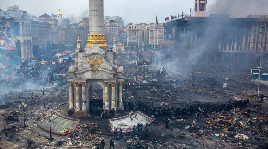 Maidan independence square Ukraine government coup overthrow riot destruction