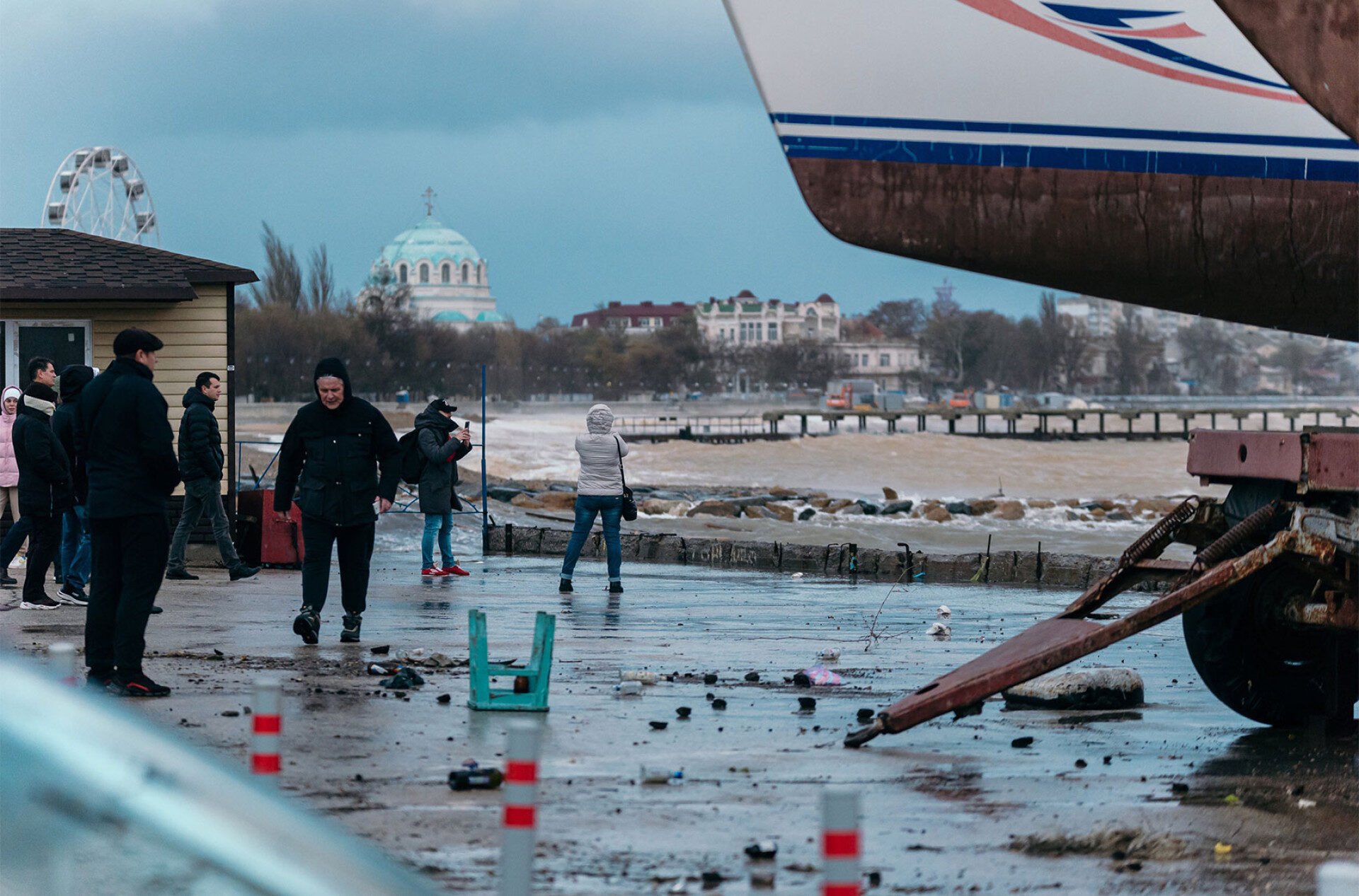 Waterfront in Yevpatoria after the storm