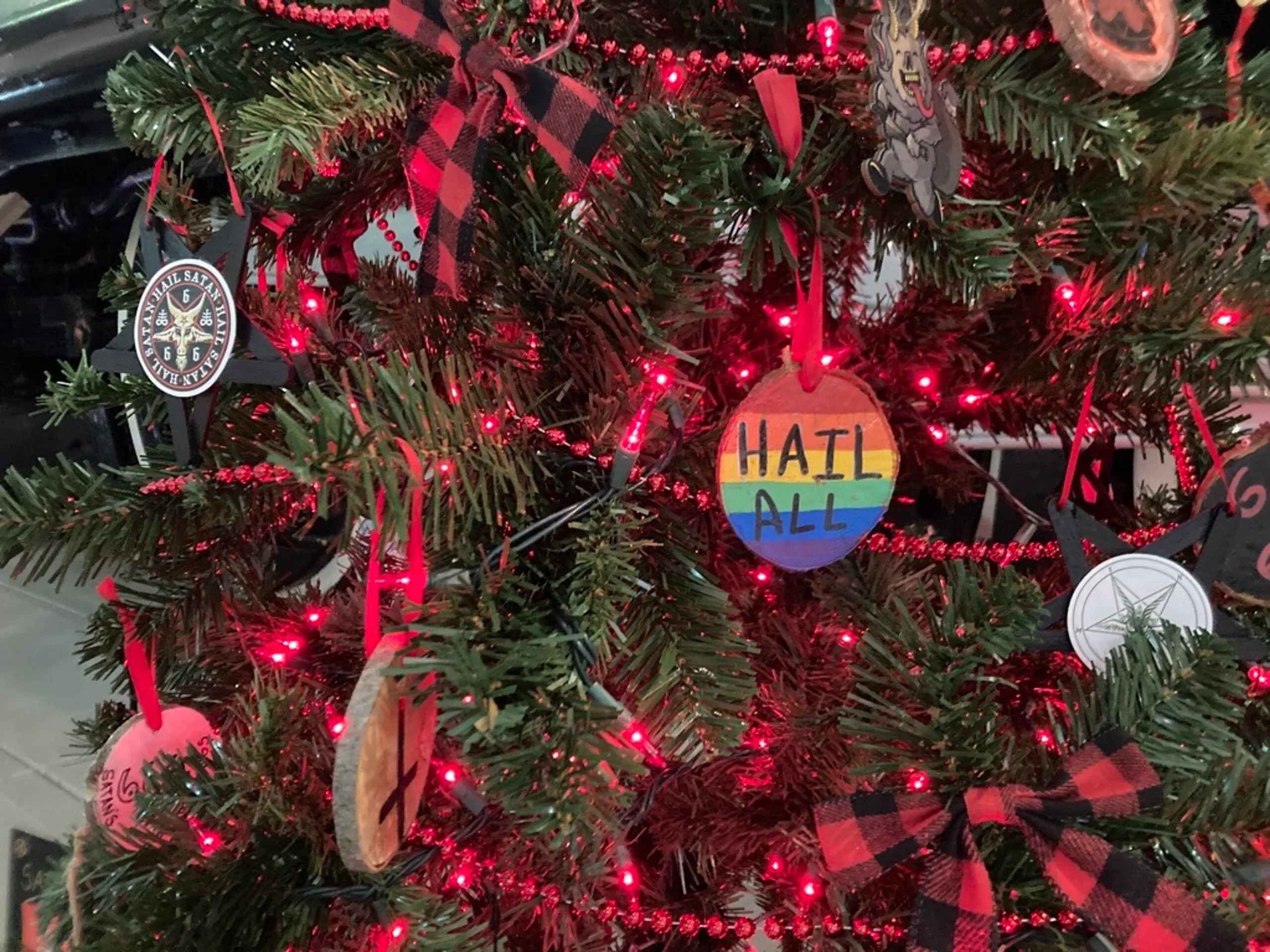 Click to enlarge satanic christmas tree