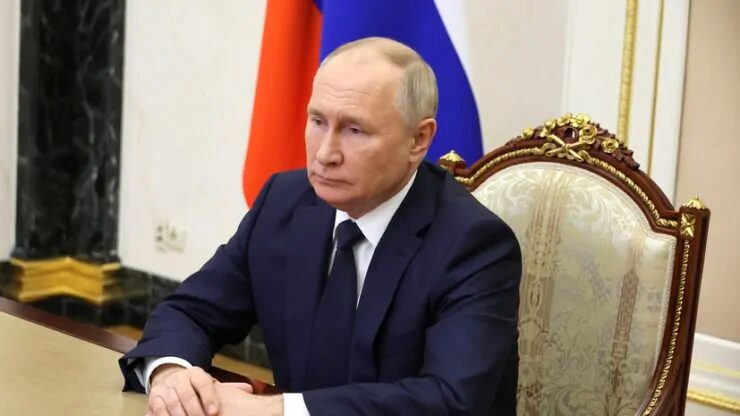 Click to enlarge President Putin