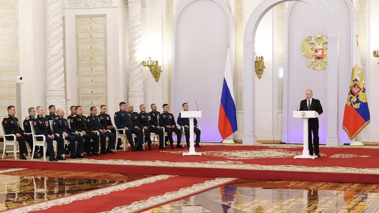 Click to enlarge President Vladimir Putin