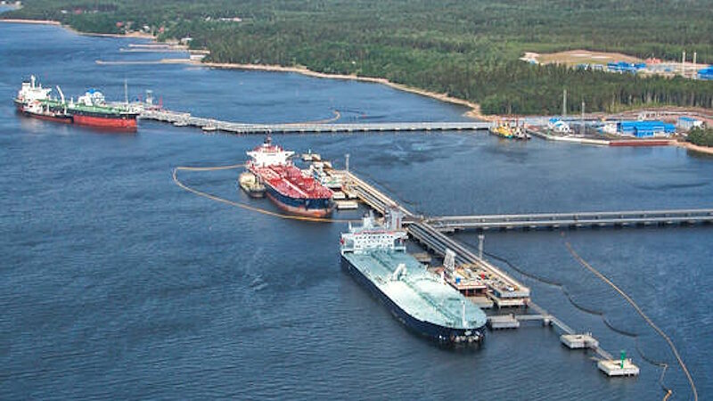 russia oil tankers black sea port
