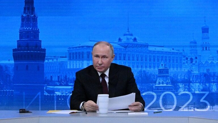 Click to enlarge Russian President Vladimir Putin holds the ‘Results of the Year’ event.