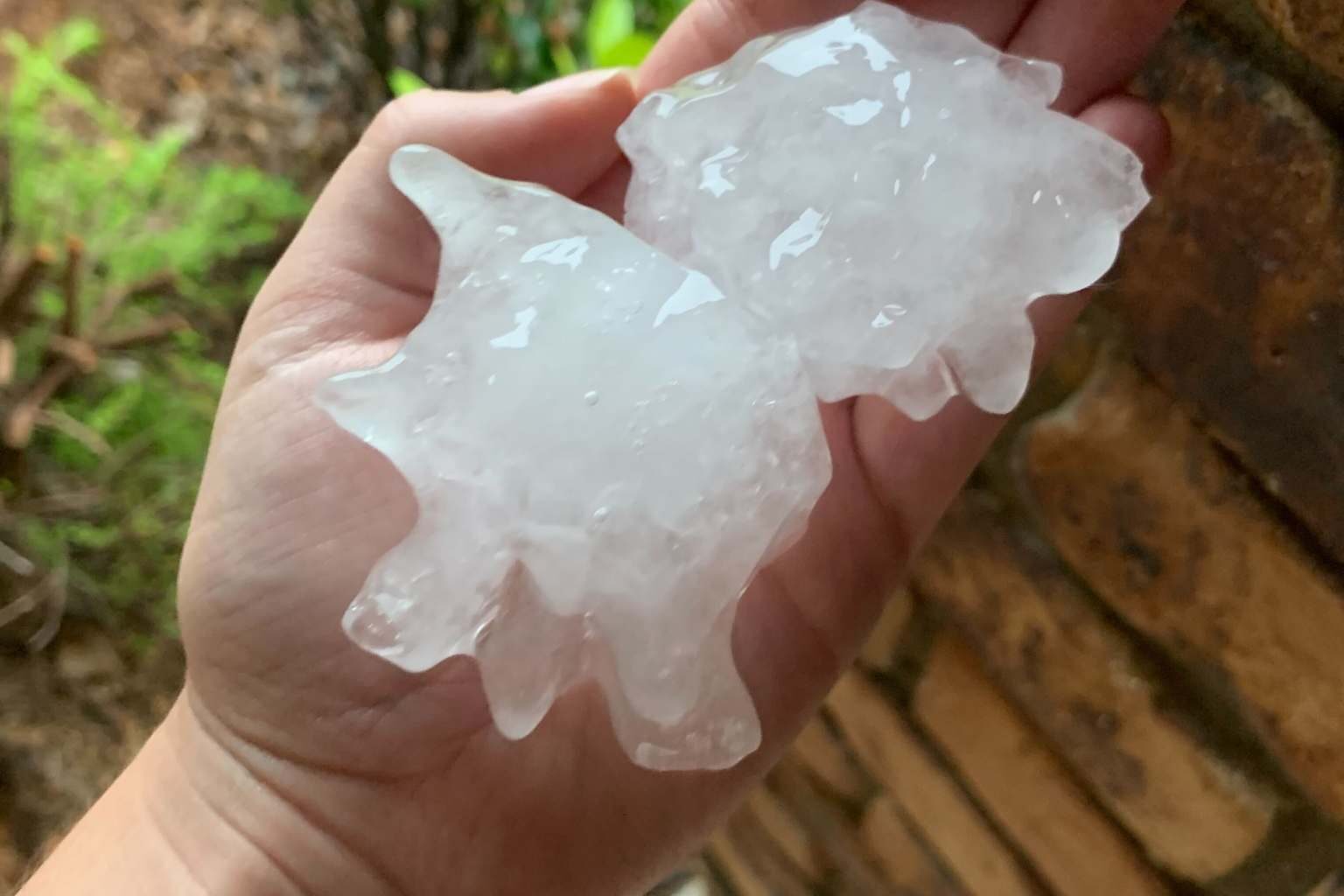 Click to enlarge Hail at Morayfield.