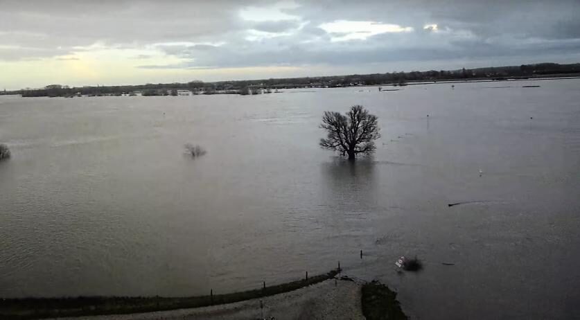 Water filled a floodplain along the Waal River in Varik, Gelderland. 26 December 2023