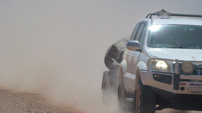 Click to enlarge Car in Aussie Outback