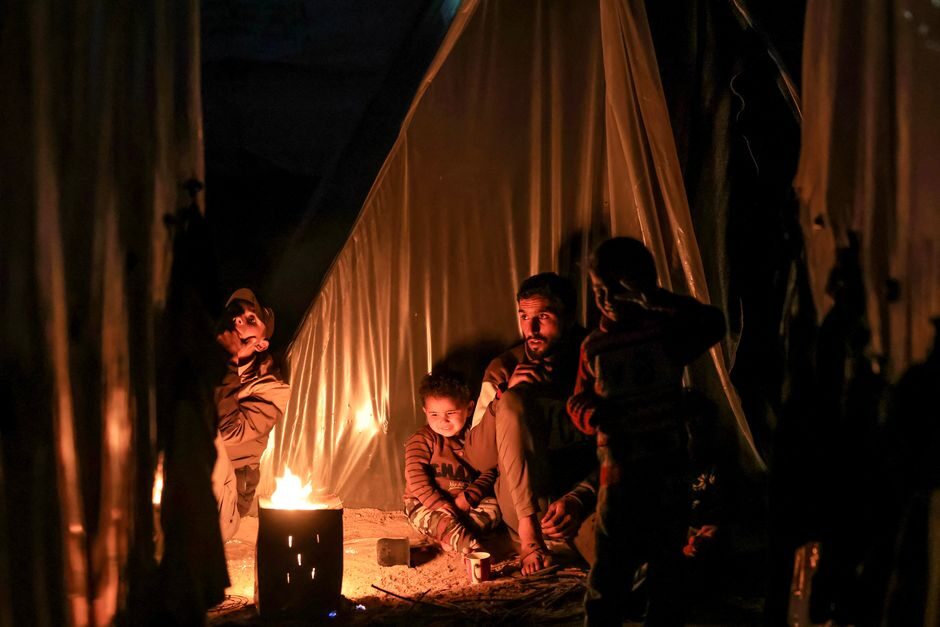 Click to enlarge refugee tents south gaza december 2023