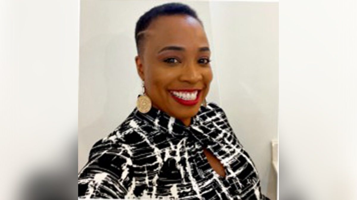 TSA Assistant Federal Security Director Maxine McManaman arrest felony