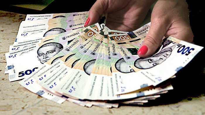 Click to enlarge banknotes