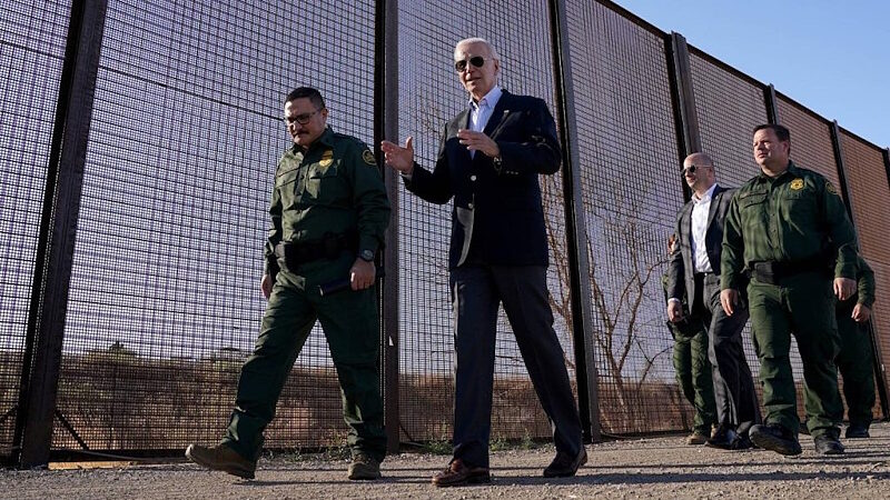 Click to enlarge biden border illegal immigration migrants