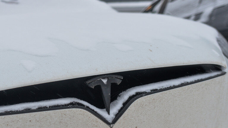 Click to enlarge Tesla car