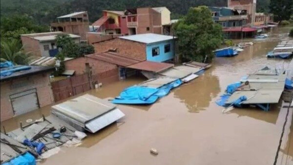 The water in Tipuani reached 2 meters