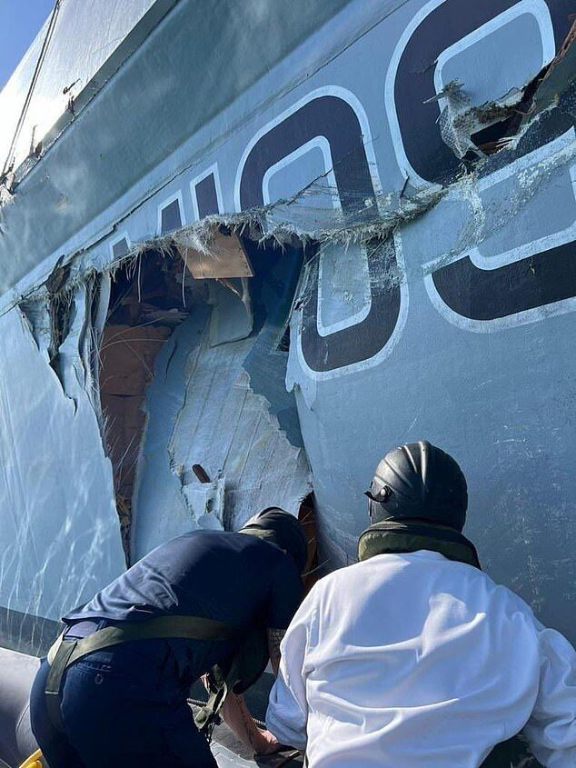 Click to enlarge royal navy crash bahrain