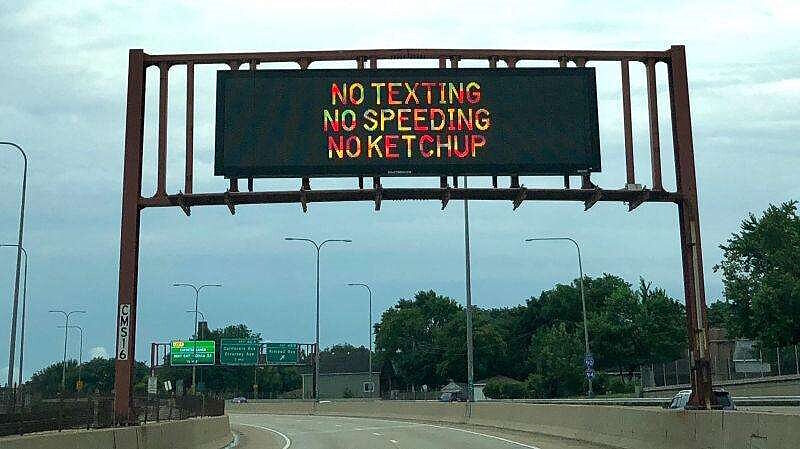 Click to enlarge funny highway sign illinois