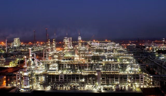 oil refinery india