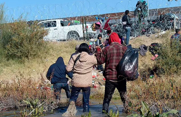 Click to enlarge migrants