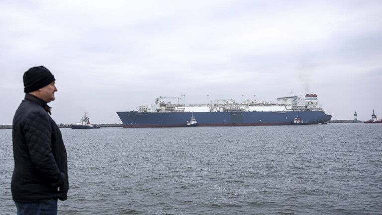 gas tanker ship