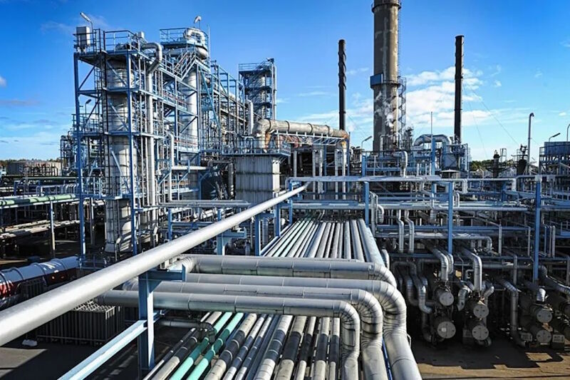 manufacturing plant lng gas