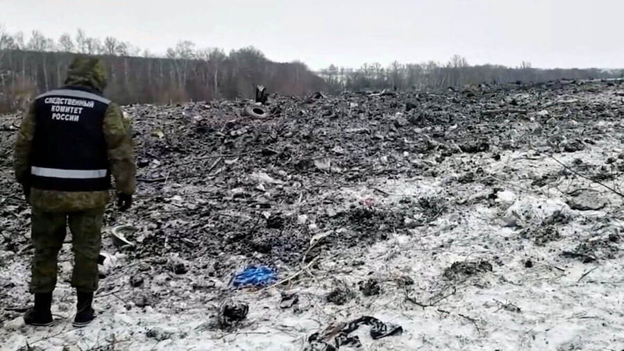 IL-76 debris field ukraine prisoners of war shot down